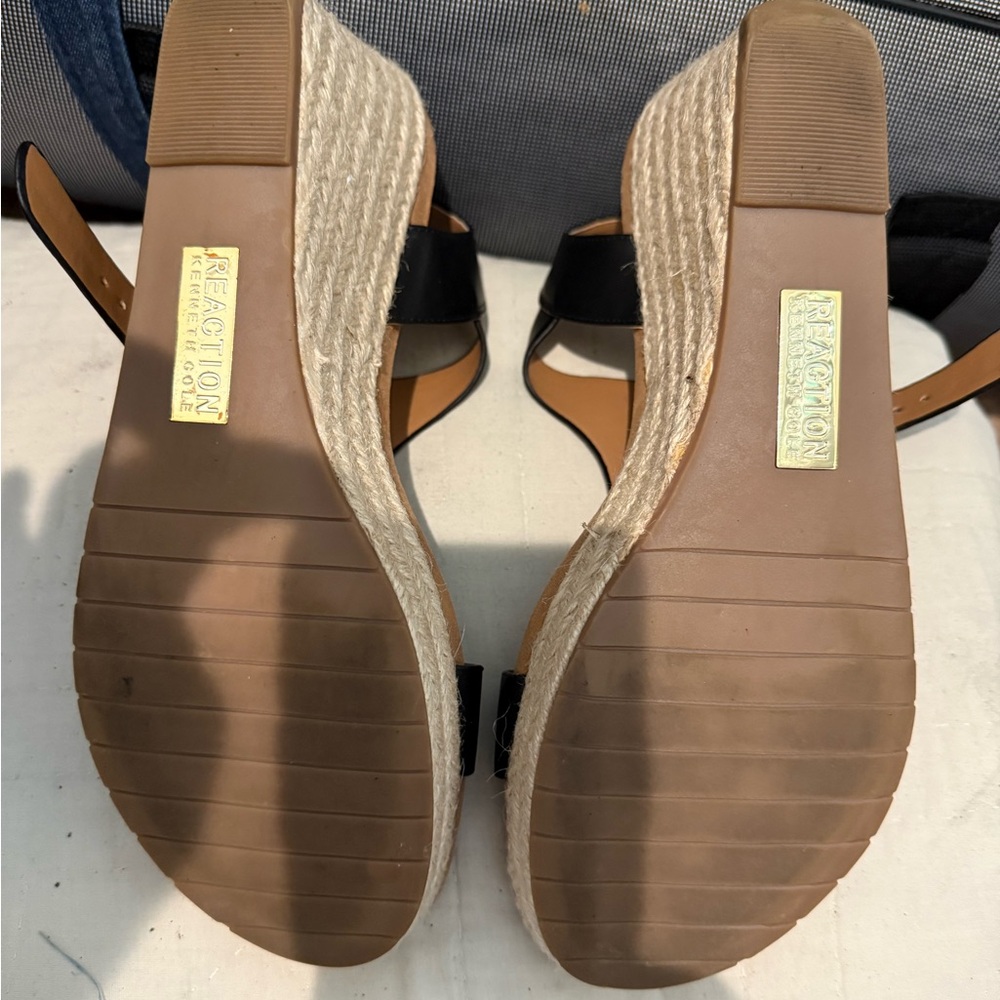Kenneth Cole Reaction Black and Tan Wedge Sandals - Picture 4 of 5